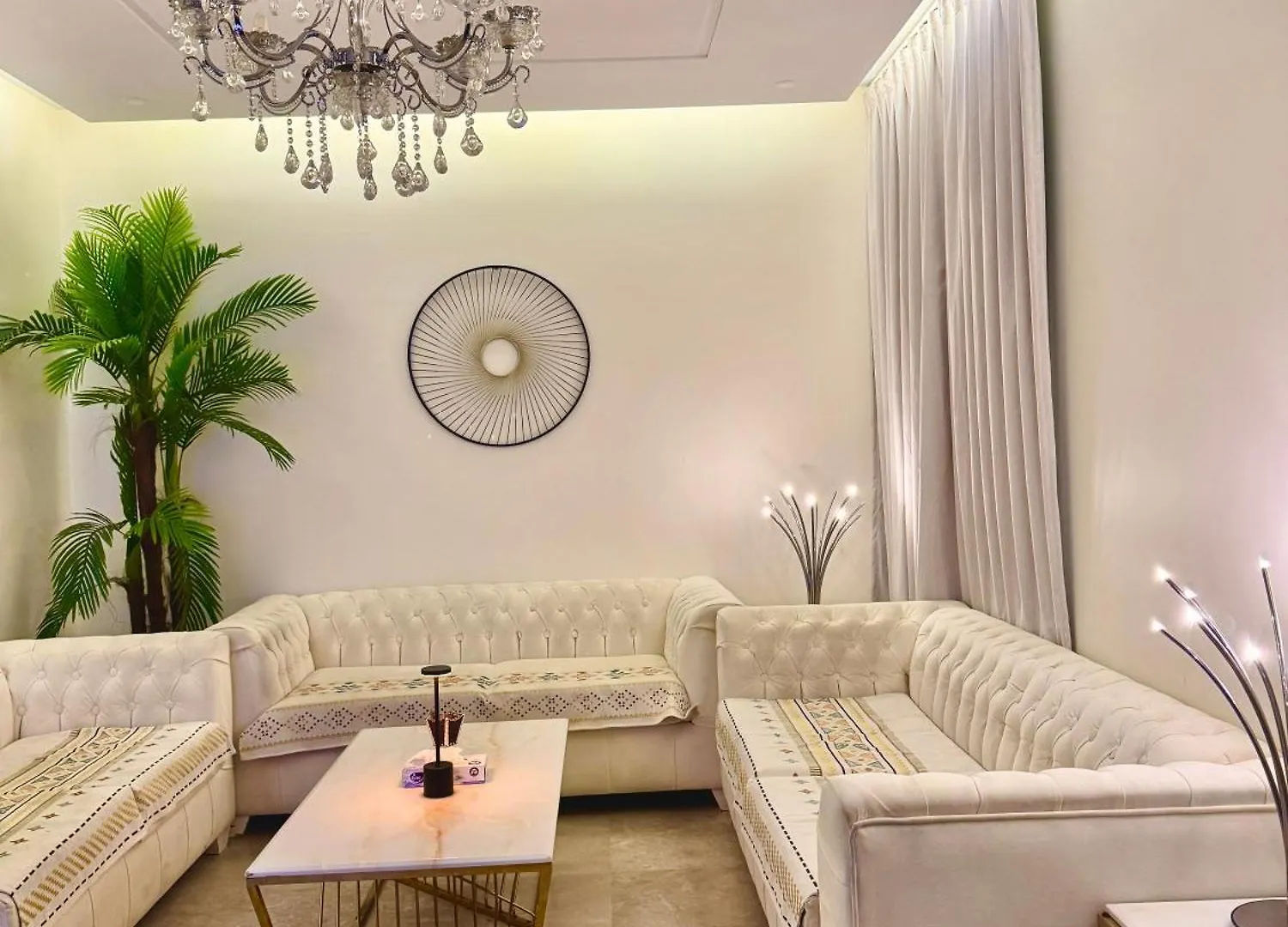 3Br 5Bed Luxury Apartment Jeddah